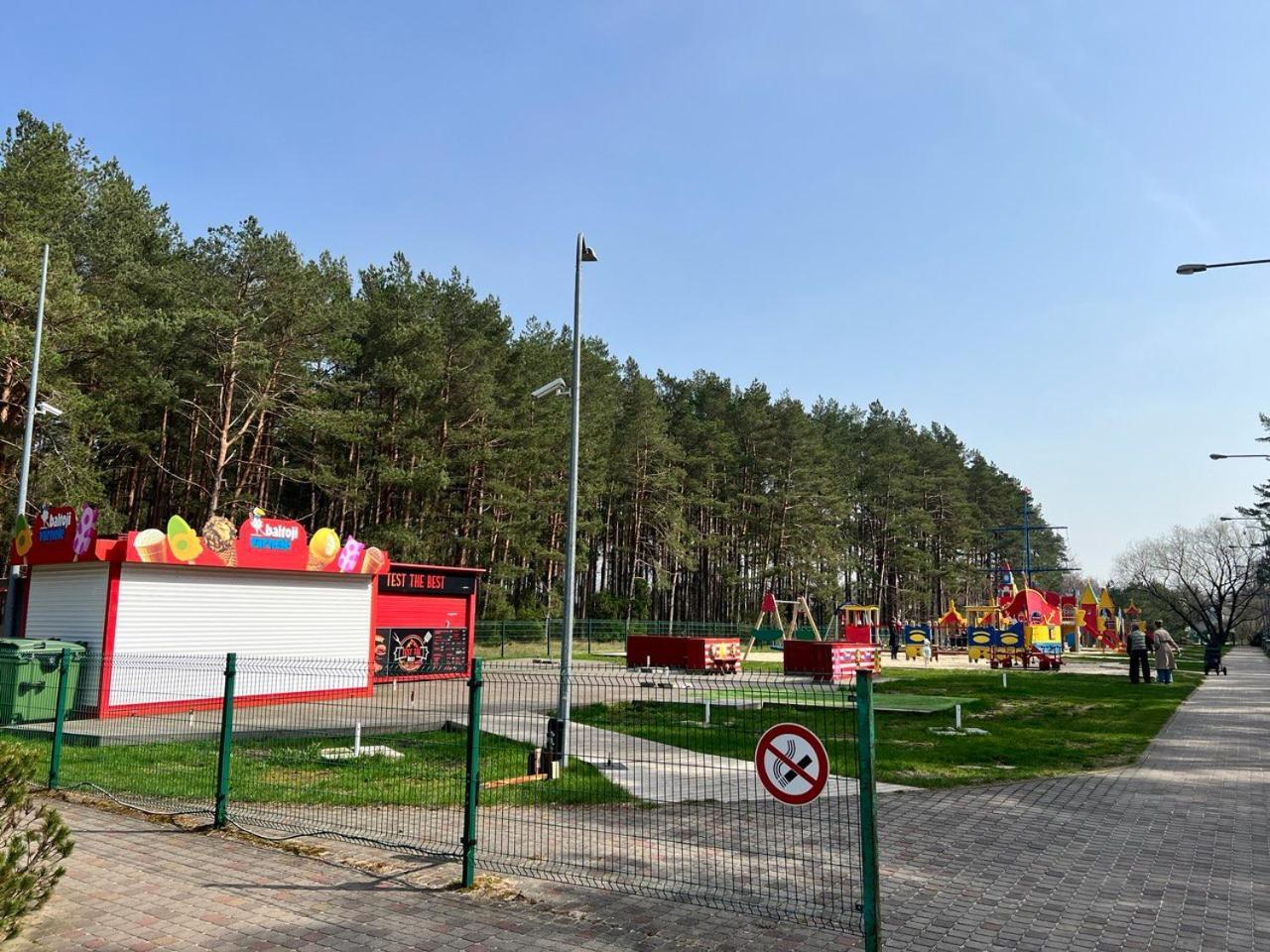 4Rest Aparthotel Palanga Buitenkant foto